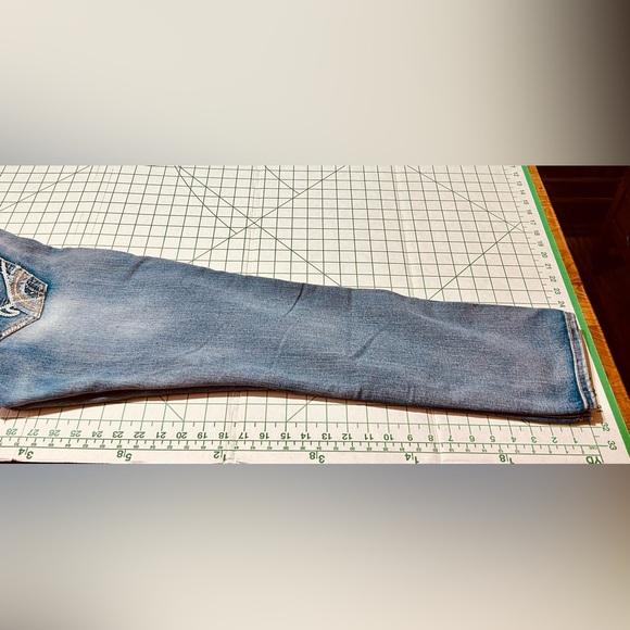 Twentyone Black by Rue 21 low rise skinny jeans distressed - Picture 8 of 9